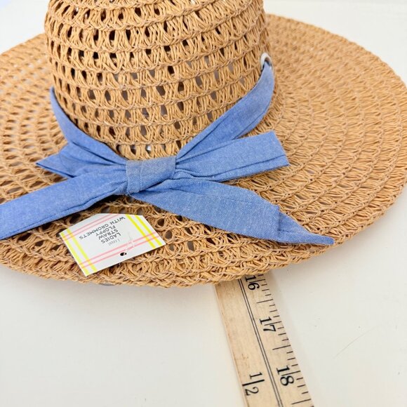 Open Weave Floppy Straw Hat Wide Brim Blue Bow Grommets Beach Cruise Resort Chic - Picture 8 of 16